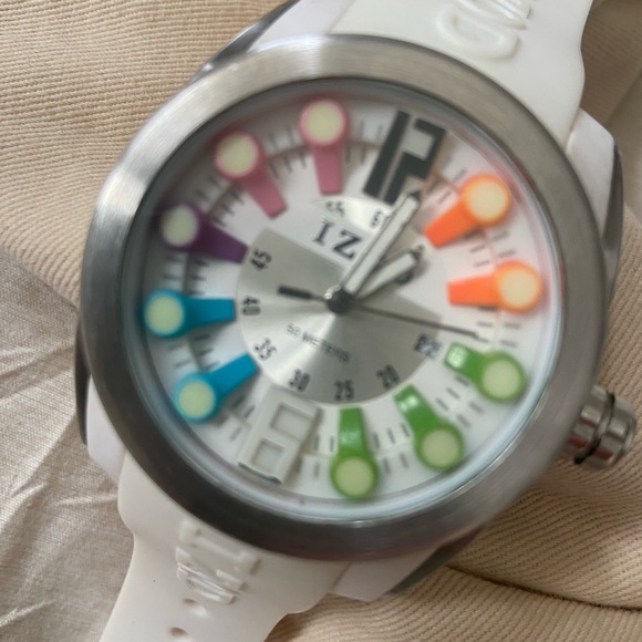 RARE EUC MENS IZS1/9 IZOD WATCH - Picture 3 of 9